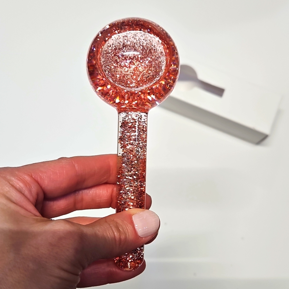 SkinMedica Glitter Ice Cooling Globe - Picture 5 of 5